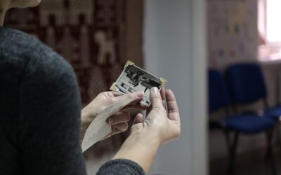 Projekt „Zakorzenieni” – relacja z warsztatów wykonywania albumu rodzinnego