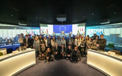 Uczniowie wskoczyli w buty europosłów i debatowali o etycznej modzie