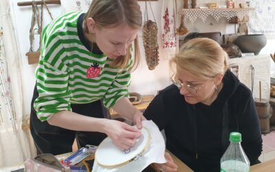 Haft dla każdego – relacja z warsztatów w muzeum
